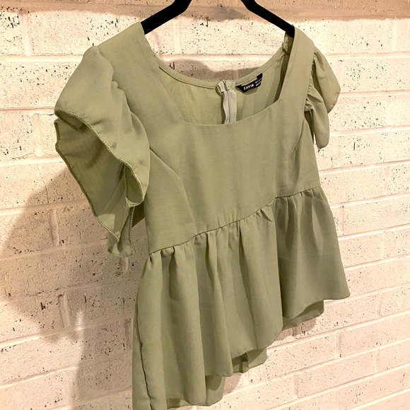 NWOT SHEIN Sage Green Top - Picture 1 of 5